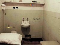 Prison Celler Room Escape